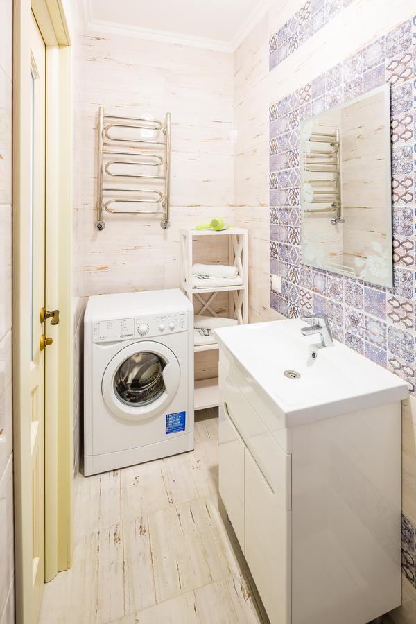 Lovely Apartment In The City Center ลวีฟ ภายนอก รูปภาพ