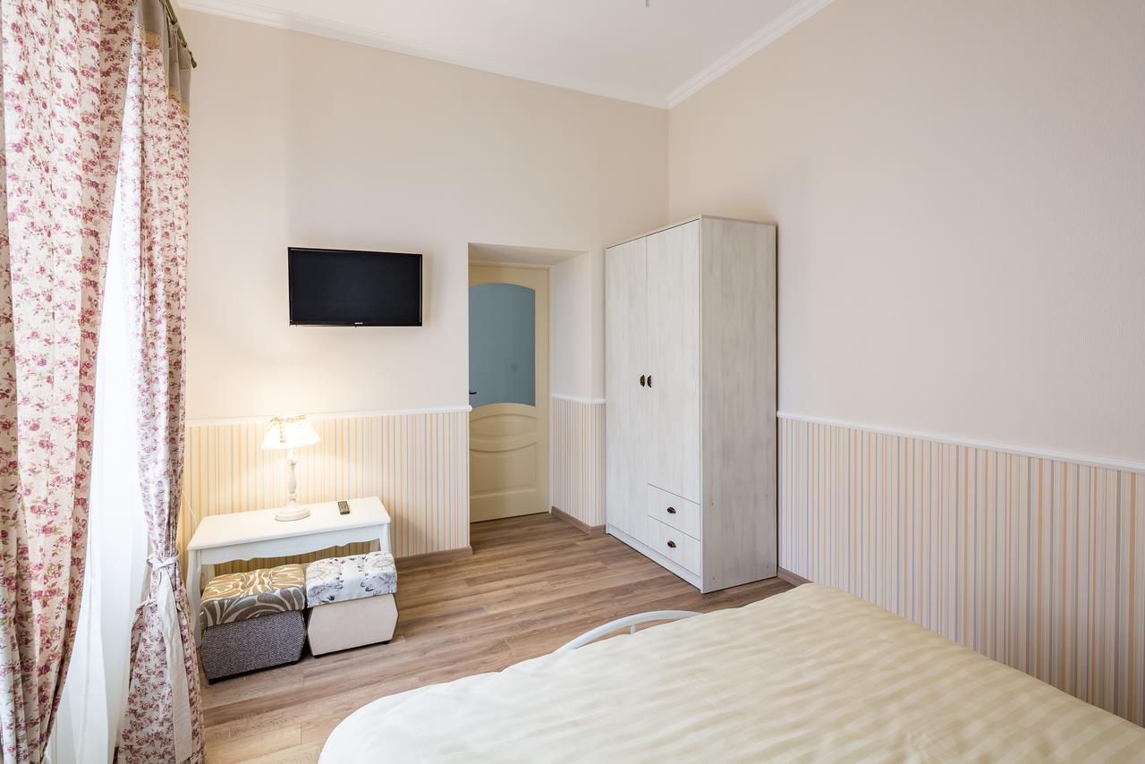Lovely Apartment In The City Center ลวีฟ ภายนอก รูปภาพ